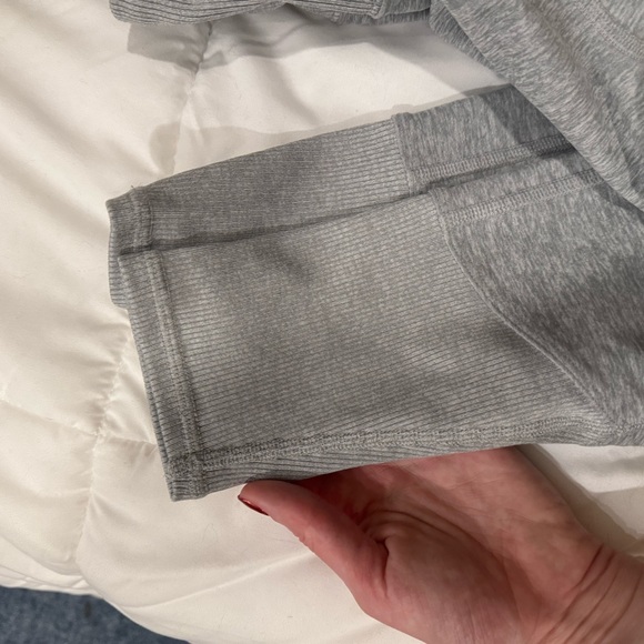 Gray ALO Leggings - Picture 3 of 3